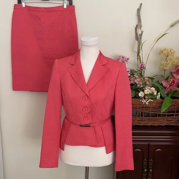 Vintage Ann Klein pink textured skirt set